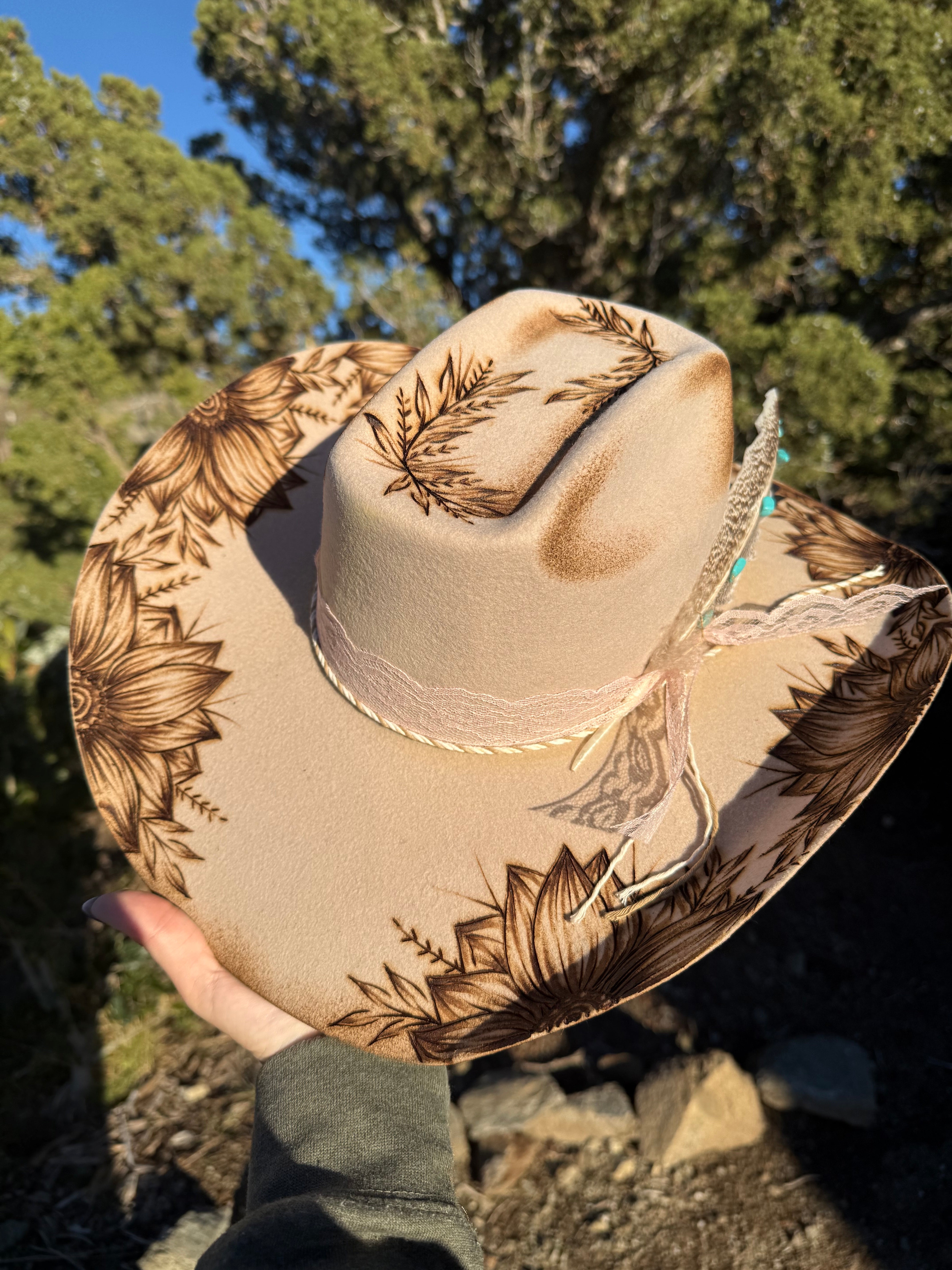 Chapéu Country Cowgirl de Fé na cor Creme - chapéu country Frutos do Couro