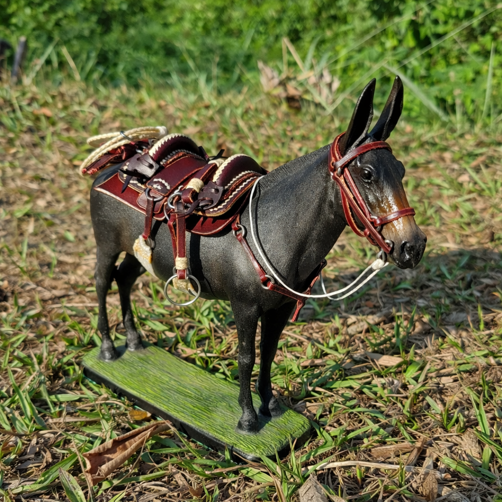 Miniatura Mula com Arreio Banana Completo – Artesanal