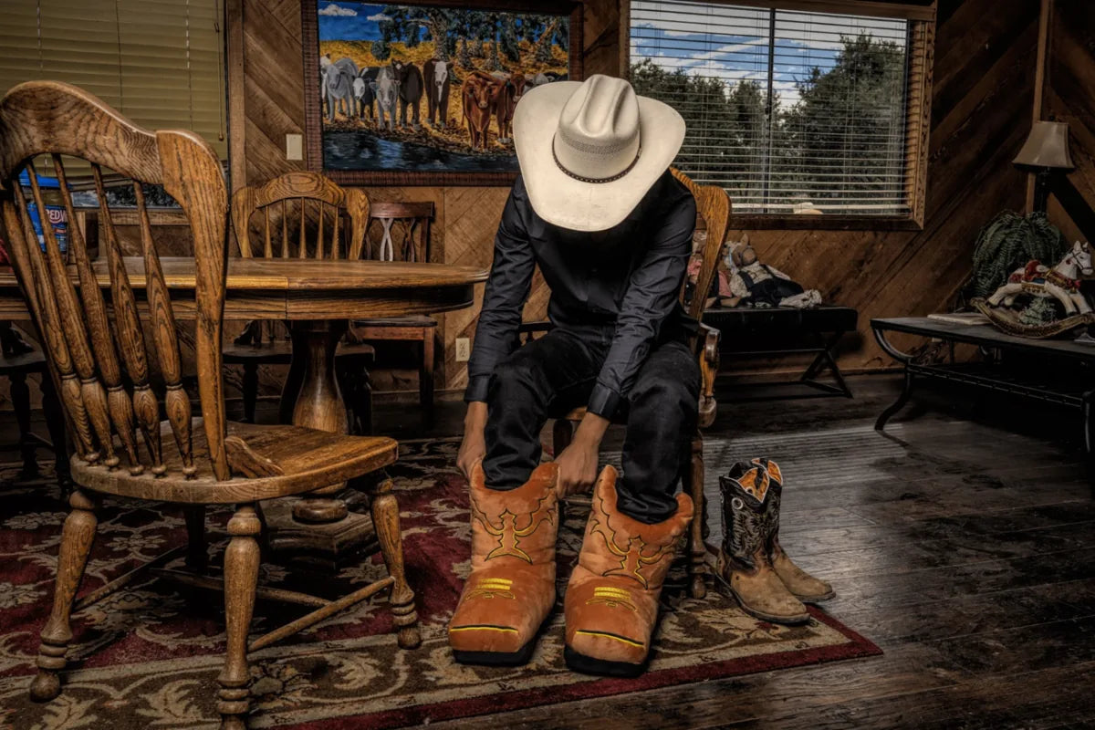Compre 1 Leve 2 Pantufa Texana Bota Cowboy