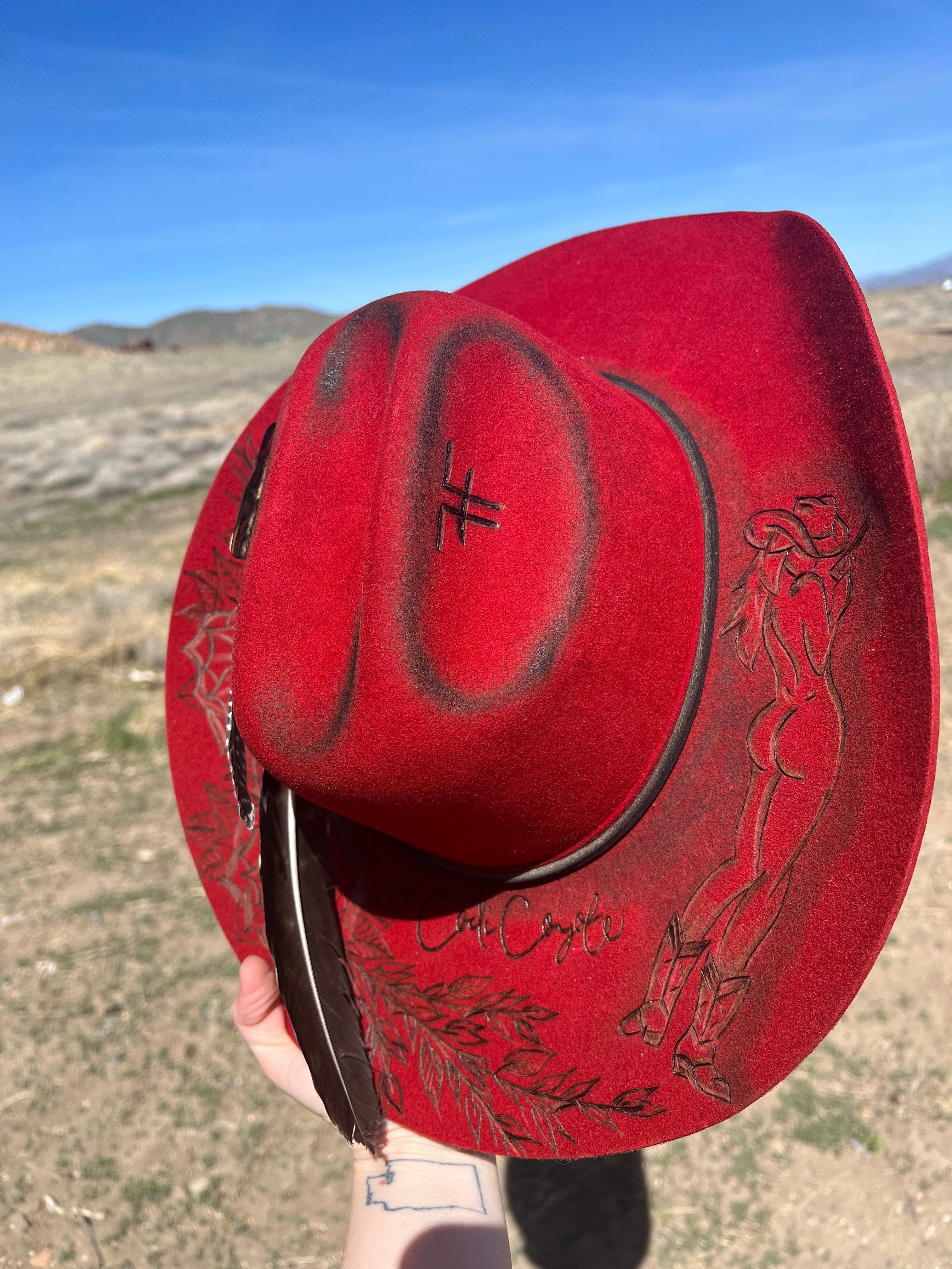 Chapéu Country Cowboy Cool — Edição Especial na cor Vermelho - chapéu country Frutos do Couro